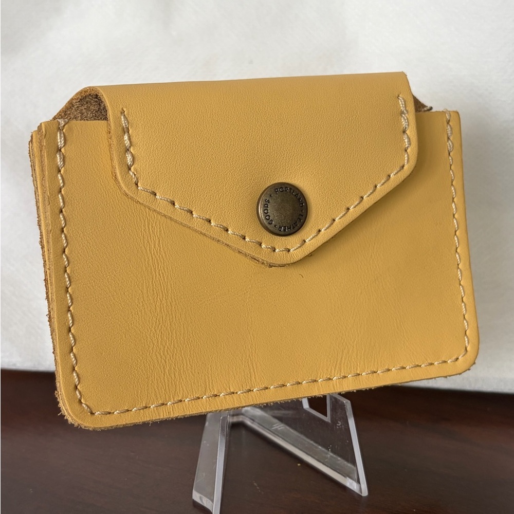 Love Bug Plus Wallet Vanilla Portland Leather Goods Full-Grain Leather NWOT - Picture 2 of 12